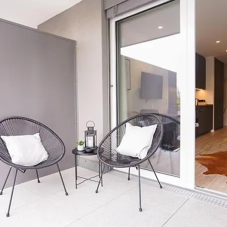 Premium Interior I Big Terrace I At Woerthersee Apartamento *